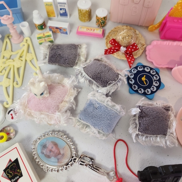 Vintage Lot Barbie Doll House Accessories 90s 1990s Scuba Kitchen Food Hangers - Picture 11 of 16